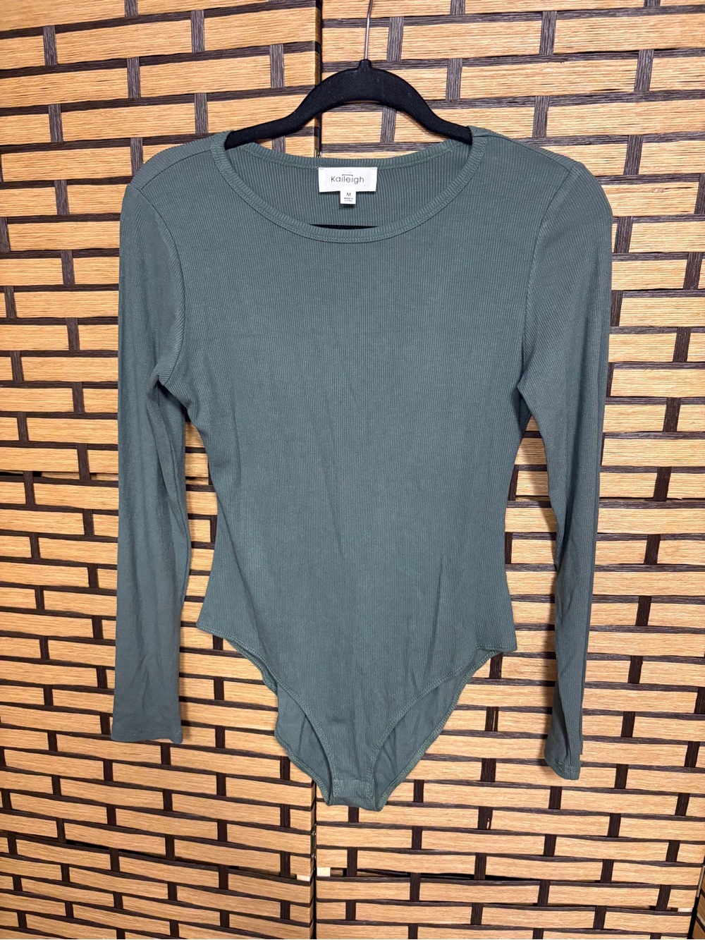 Kaileigh green ribbed long sleeve bodysuit size medium
